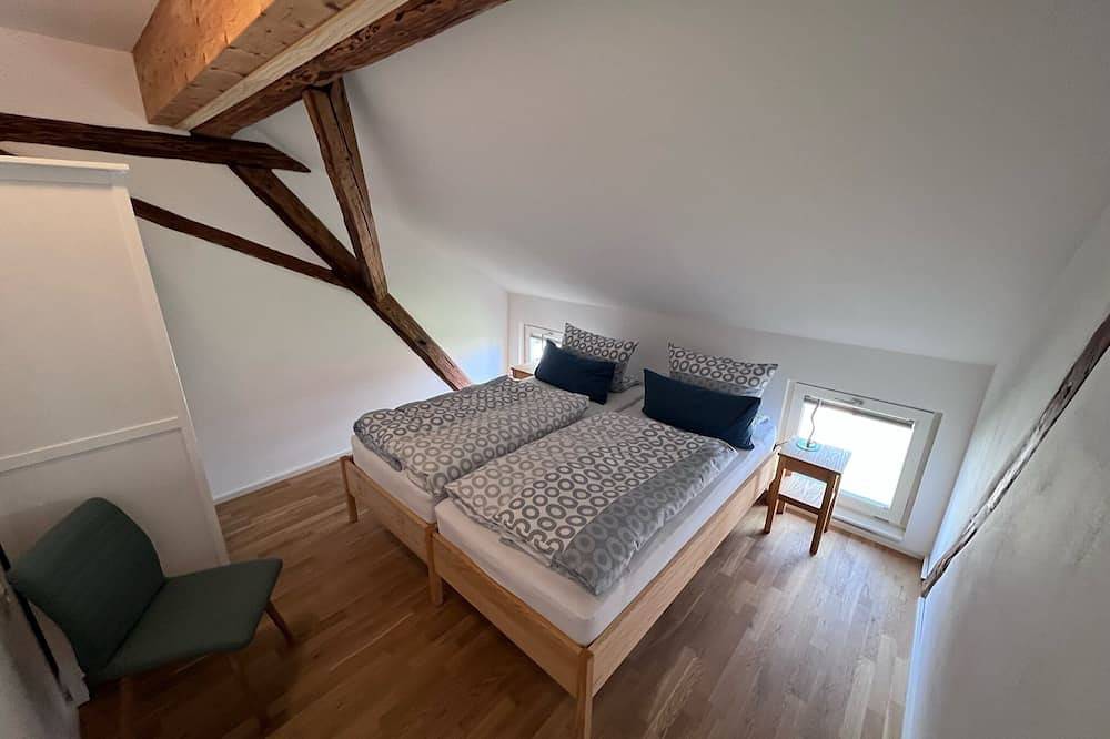 Ganze Wohnung, Großzügige Ferienwohnung (67 qm) in der zweiten Etage in Zapfendorf, Landkreis Bamberg