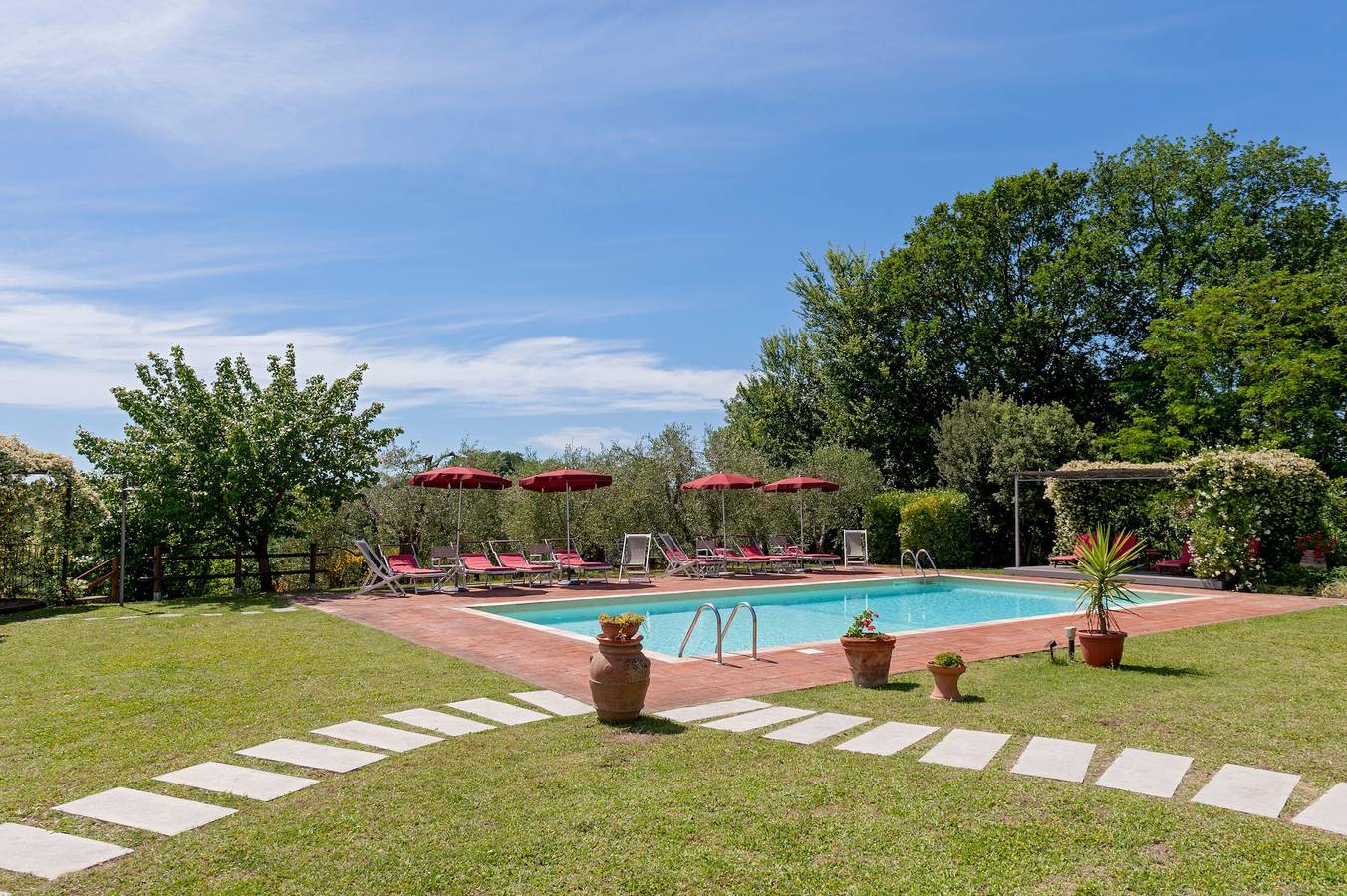 Appartamento intero, Appartamento 'La Terrazza' con piscina e giardino condivisi e Wi-Fi in Pontedera, Pisa e dintorni