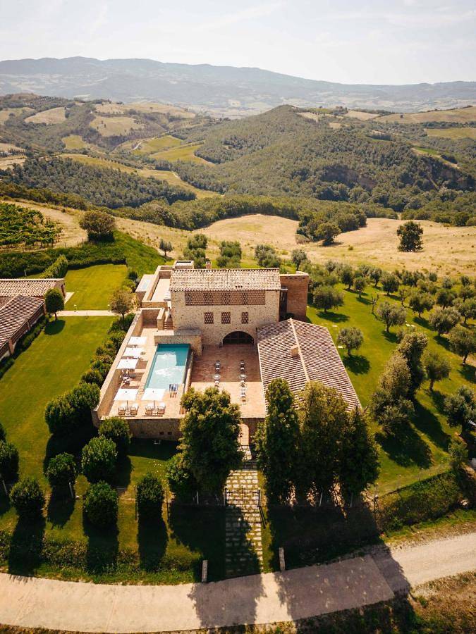 Casa vacanza per 2 persone, con Balcone e Terrazza nonché Giardino e Piscina a Cinigiano