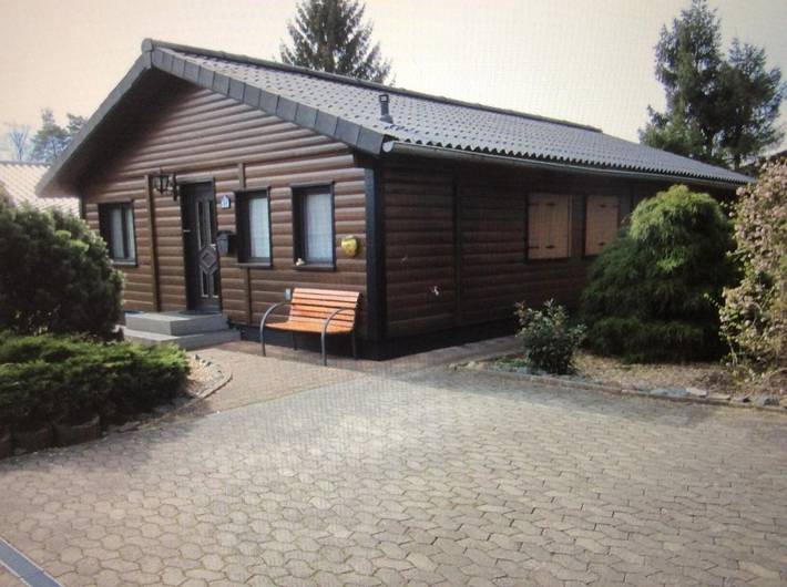 Ferienhaus für 6 Personen, mit Terrasse und Garten am Tankumsee