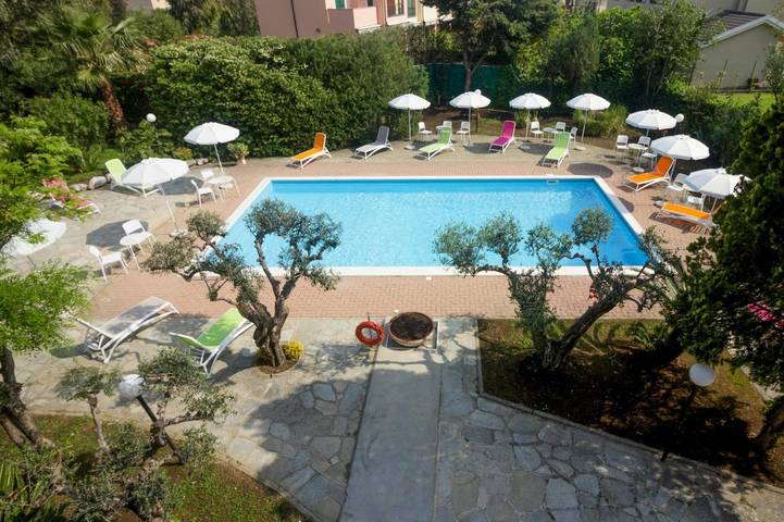 Gîte pour 6 personnes, avec piscine et terrasse ainsi que jardin et bassin pour enfant à Loano - 4