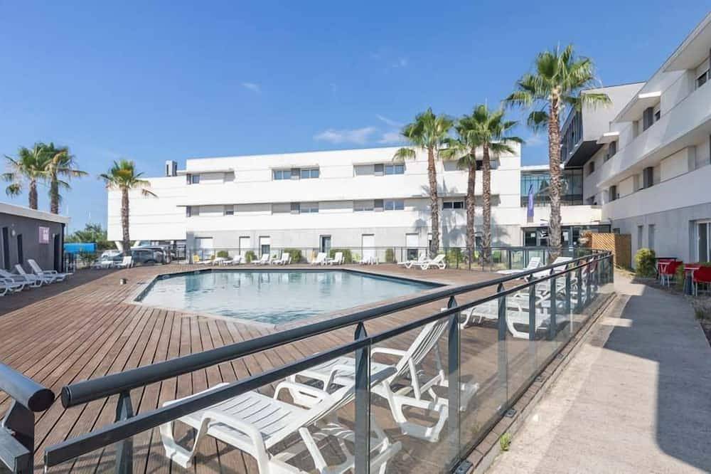 Entire apartment, À 5km de Montpellier | Piscine sur place | Clim in Saint-Jean-de-Védas, Mediterranean Coast (France)