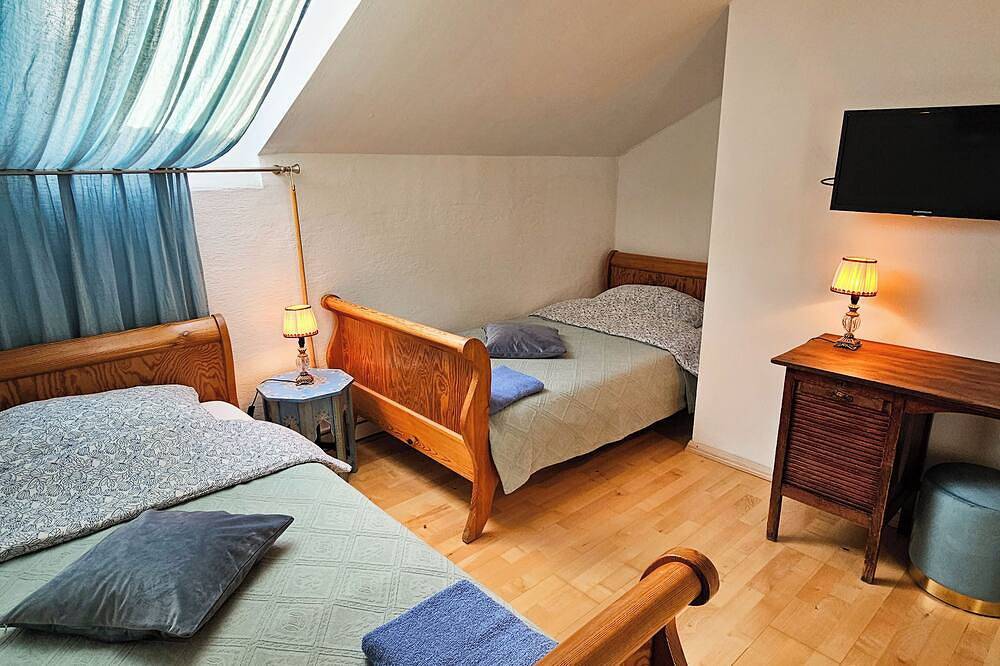 Ganze Wohnung, Ferienwohnung mit 4 Bädern und Panoramablick mitten in der Natur in Oberuckersee, Uckermark