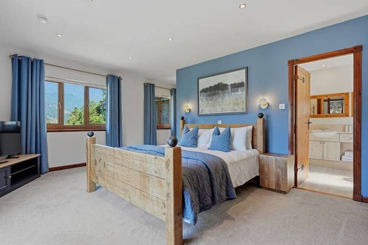 Loch View, Hot Tub, Near Loch Lomond, Pet-friendly in Argyll & Bute