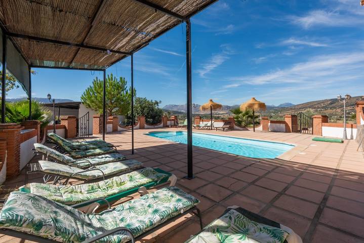 Casa rural para 20 personas, con Balcón y Jardín en Montejaque - 2