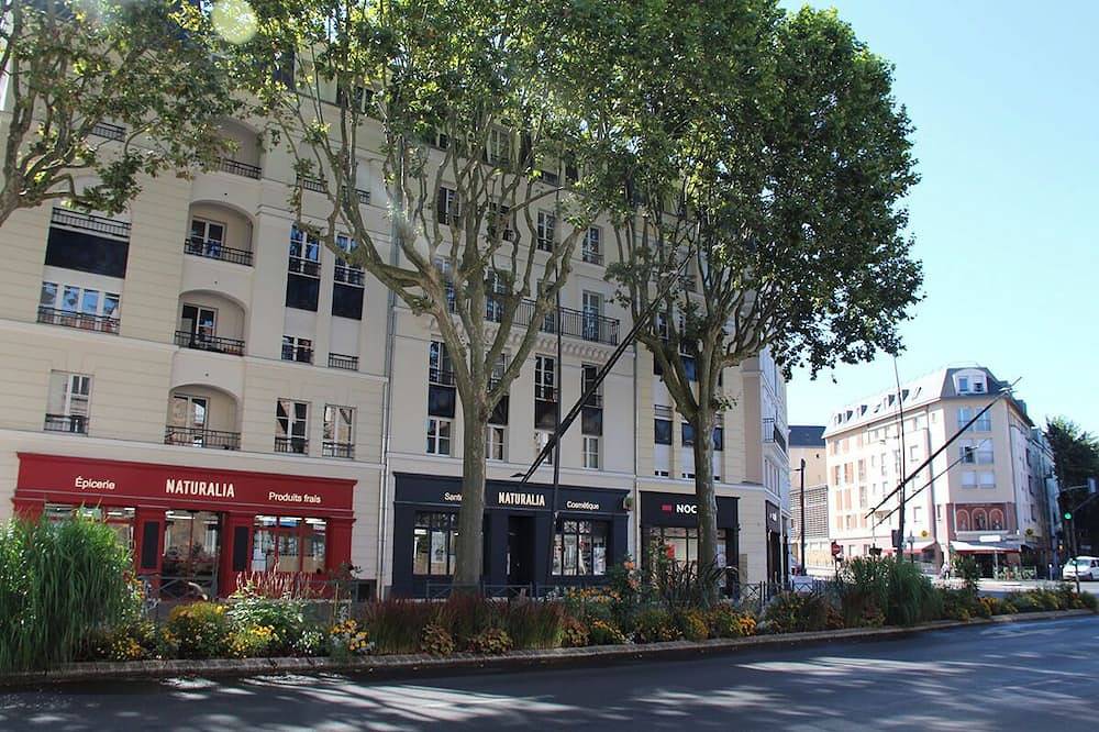Appartement entier, Studio lumineux à 5 minutes de Versailles in Chaville, Hauts-de-Seine