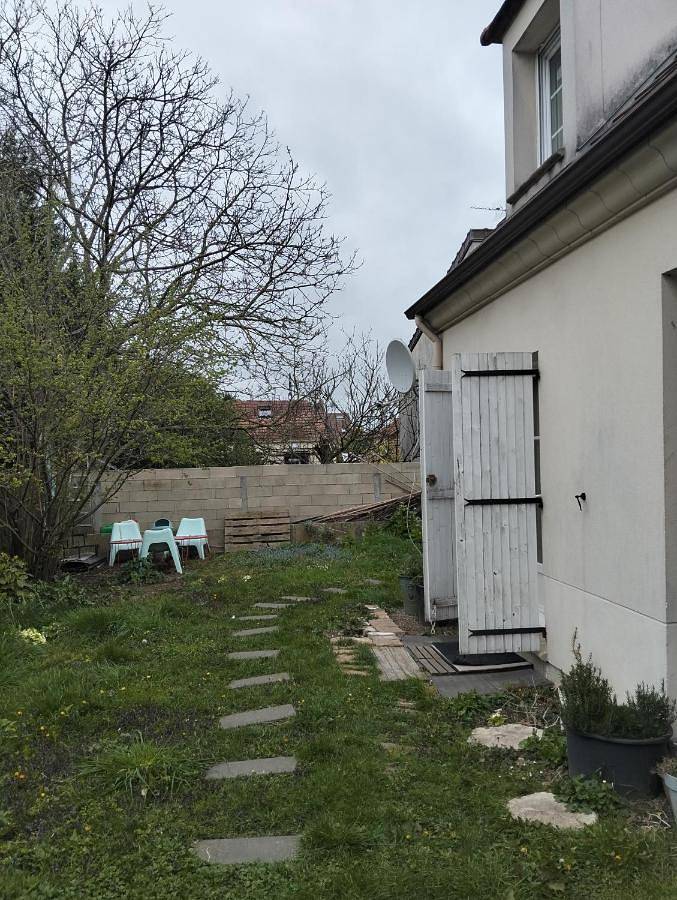 Location de vacances pour 4 personnes, avec jardin à Garges-lès-Gonesse - 2