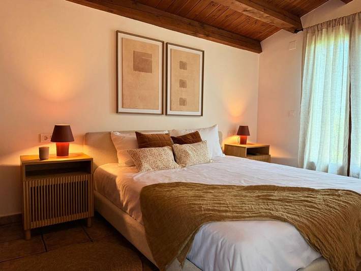 Apartamento para 4 personas, con Balcón y Terraza además de Jardín y Vistas en La Fueva