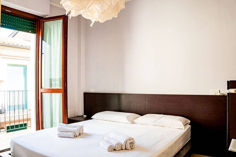 Appartamento intero, La casa di Leonardo - Una Camera da Letto Appartamento, Ospiti Massimo 2 in Civitanova Marche, Costa Adriatica Marche