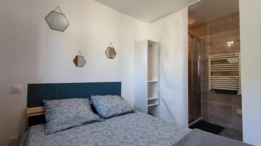 Location de vacances pour 2 personnes, avec terrasse à Saint-Hilaire-de-Chaléons - 2