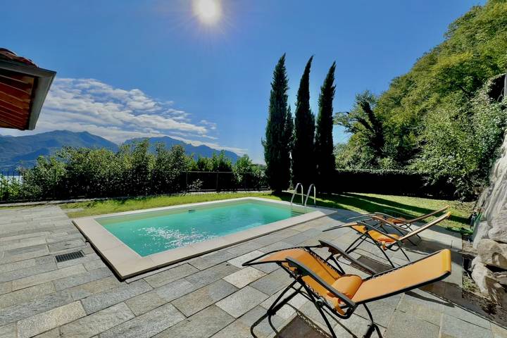 Villa pour 6 personnes, avec vue sur le lac ainsi que piscine et terrasse dans Lac de Côme - 4