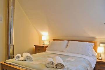 Cottage for 16 People in Powys, Mid-Wales, Photo 3