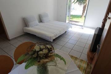 Bungalow für 4 Personen in Malinska, Krk, Bild 2