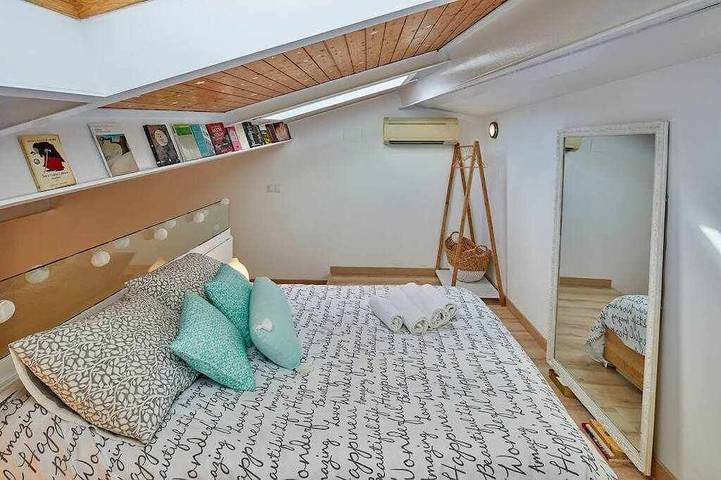 Apartamento entero, Apartamento dúplex Rei Martí, Girona in Gerona, Gironés