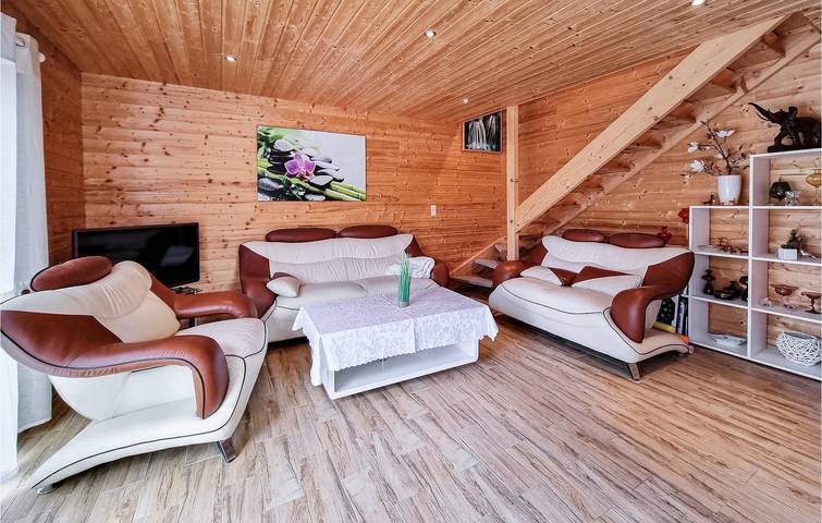 Ruhige Terrassenwohnung nahe Elbe & Niegripper See in Burg bei Magdeburg, Elbe-Börde-Heide