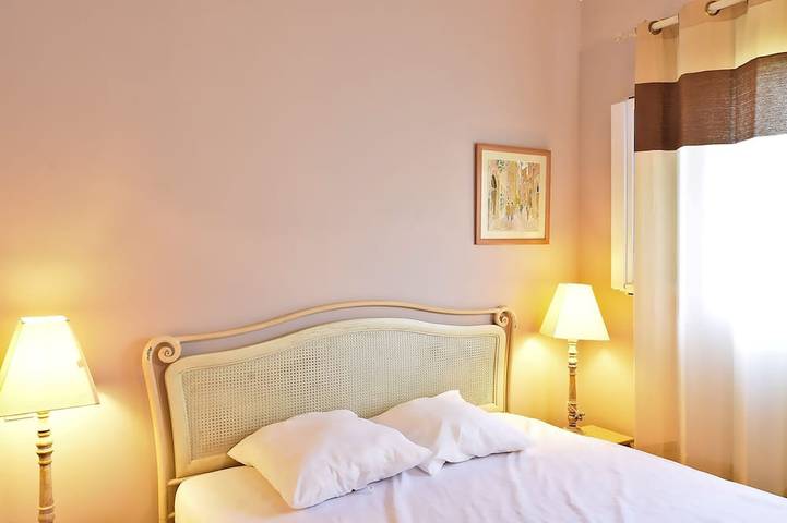 Location de vacances pour 10 personnes, avec jardin ainsi que piscine et terrasse dans Tarco - 3