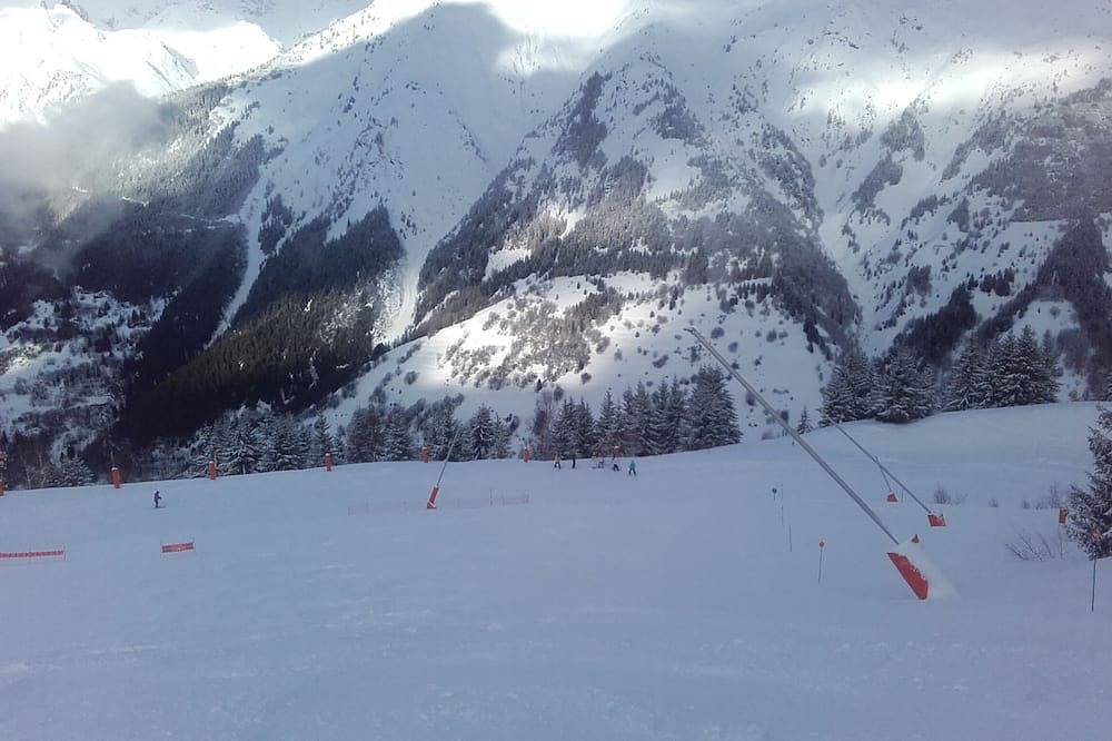 Entire apartment, The belledonne; holidays in the mountains in all serenity in Vaujany, Écrins National Park