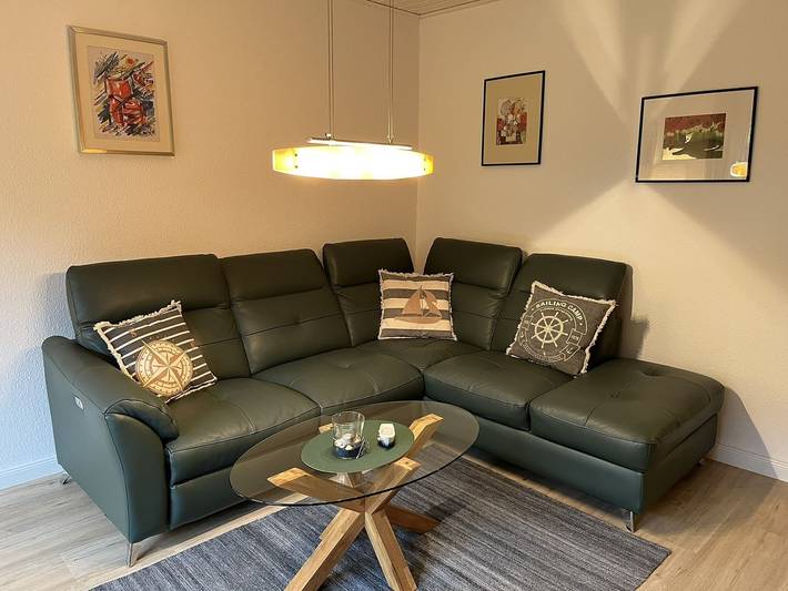 Ganze Wohnung, Gemütliche, geräumige Ferienwohnung mit großer Terrasse in Westerdeichstrich in Westerdeichstrich, Kreis Dithmarschen