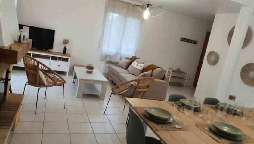 Location de vacances pour 10 personnes, avec jardin à Port-en-Bessin-Huppain - 3