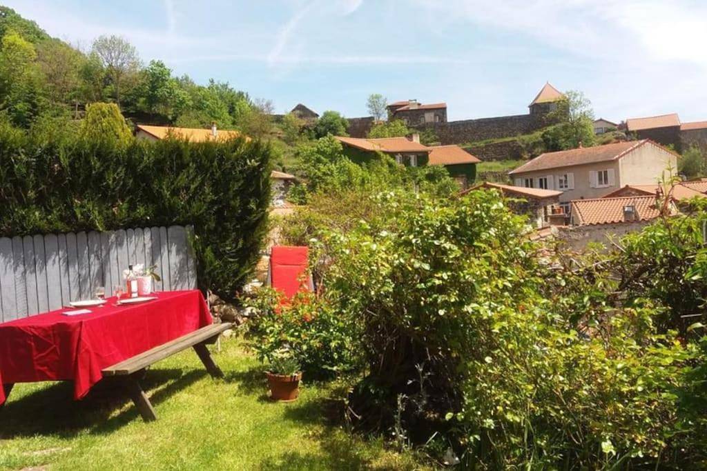 Six-Bedroom House in Polignac, Haute-Loire