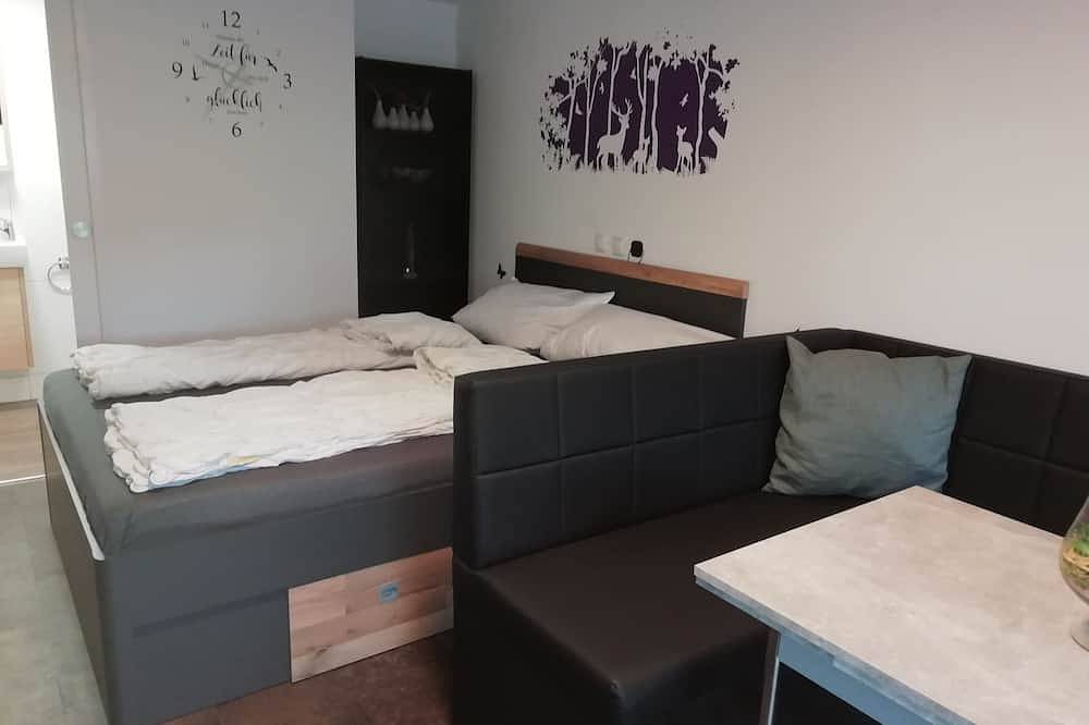 Ganze Wohnung, 1 bedroom apartment in vohenstrauãÿ in Vohenstrauß, Naturpark Nördlicher Oberpfälzer Wald