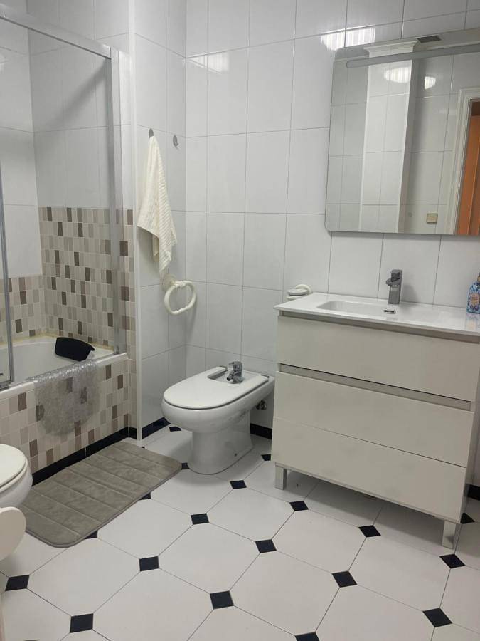 Gîte pour 6 personnes, avec terrasse et jacuzzi à Viveiro - 3