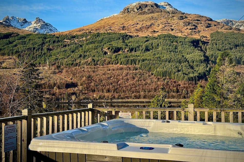 Loch View, Hot Tub, Near Loch Lomond, Pet-friendly in Argyll & Bute