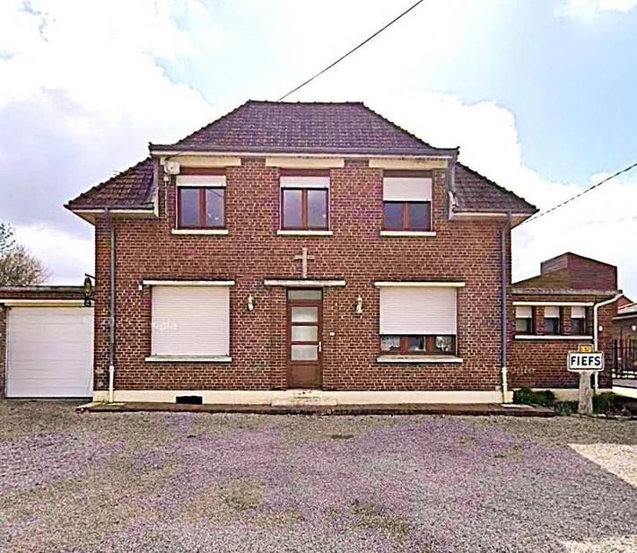 Location de vacances pour 14 personnes, avec jardin à Fief