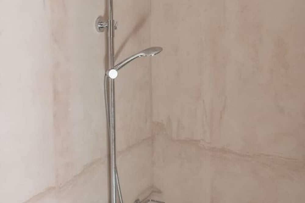 Geheel appartement, Harakas modern villa apartment with all commodities in preserved South Crete in Agia Galini, Rethymno en omgeving