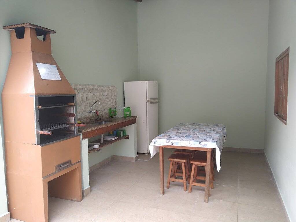 Ganze Wohnung, Apartment mit 2 Schlafzimmern, möbliert mit Pool, in der Nähe von Martim de Sá. in Caraguatatuba, Região Metropolitana do Vale do Paraíba e Litoral Norte