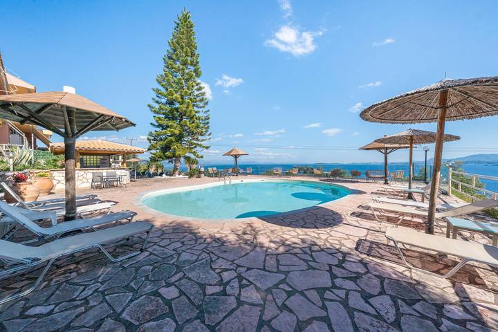 Apartamento para 2 personas, con jardín, Familias con niños en Corfú