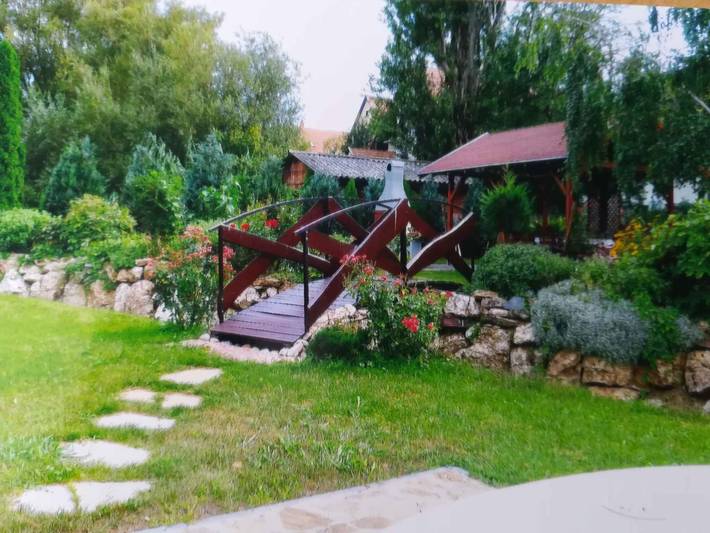 Appartement de vacances entier, Appartement de vacances avec pavillon de jardin et barbecue in Balatonszárszó, Rive sud du lac Balaton
