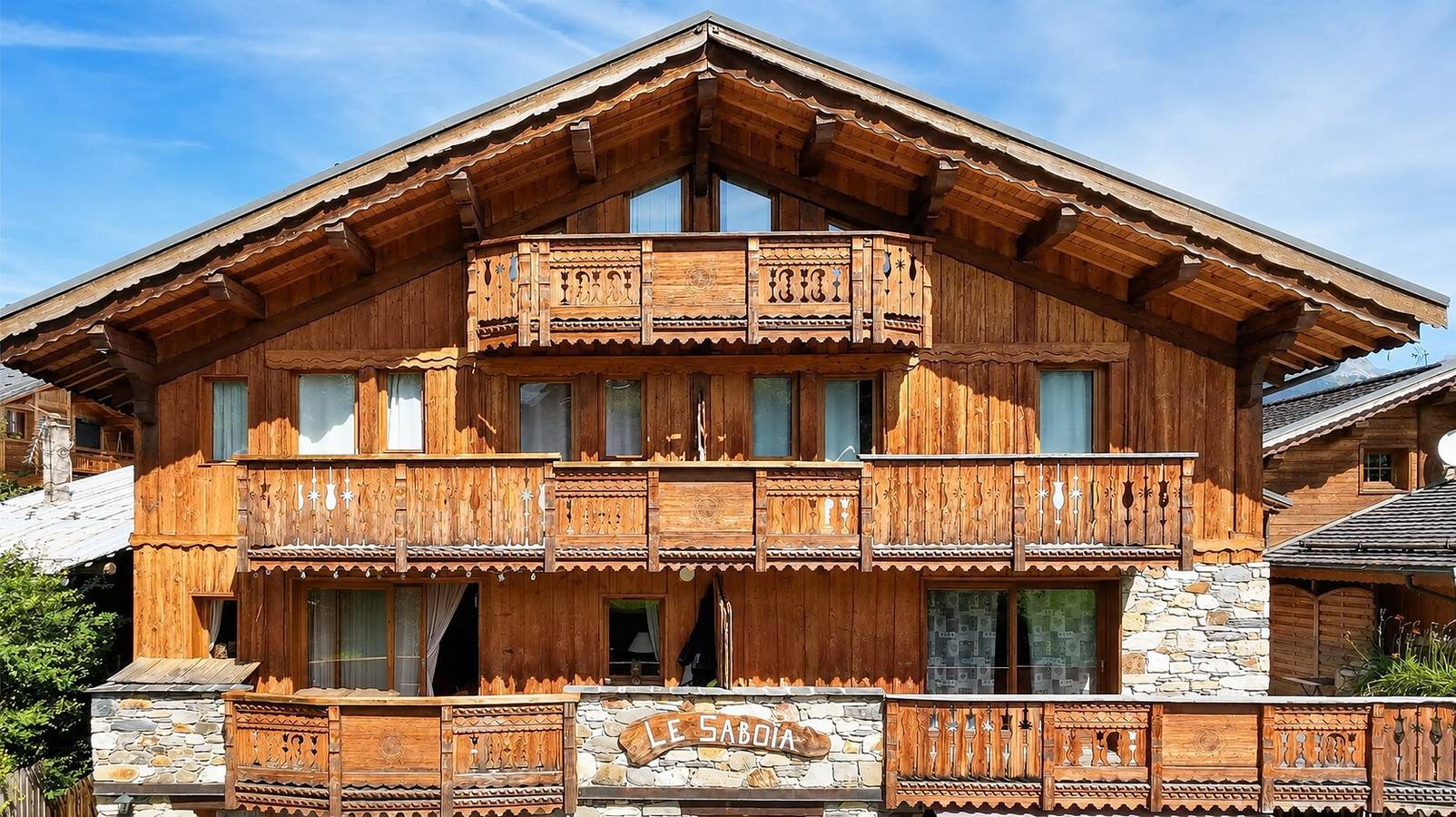 Appartement entier, Appartement "Les Dolomites" avec vue sur les montagnes, terrasse privée et Wi-Fi in Bellentre, La Plagne-Tarentaise