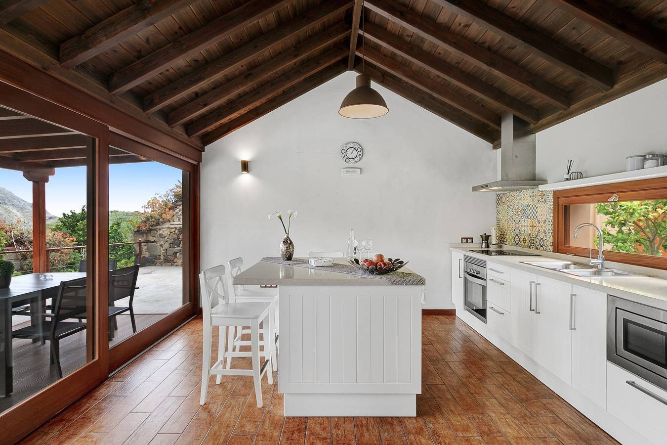 Casa de vacaciones 'El Portillo 2' con vistas a la montaña, terraza privada y Wi-Fi in Buenavista del Norte, Tenerife Norte