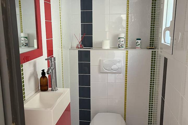 Gîte pour 2 personnes, avec piscine et jardin à Falicon - 4