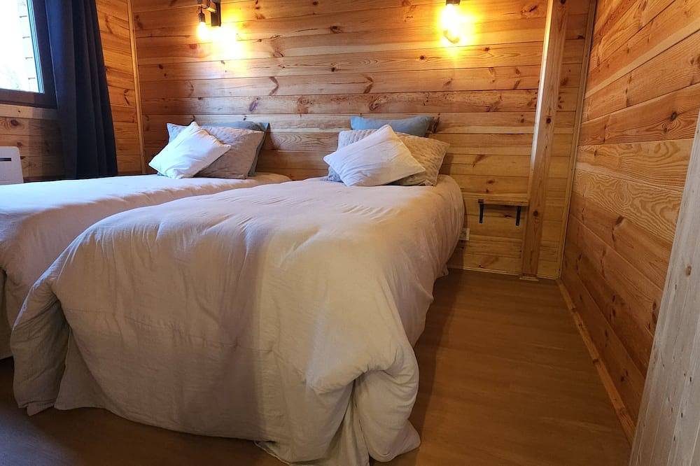Chalet Istres des Ardennes in Fromelennes, Parc naturel régional des Ardennes