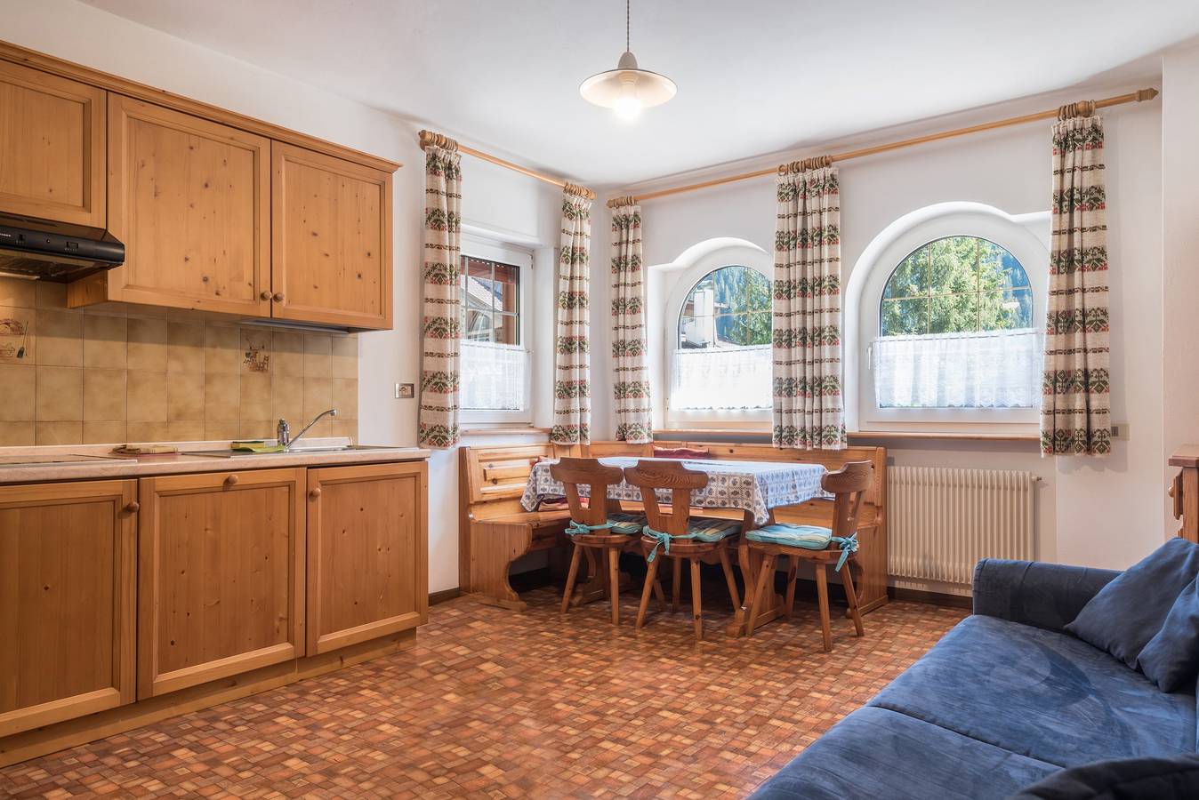 Ganze Wohnung, Ferienwohnung Casa Lorenz 2 mit Bergblick, Wlan & Garten in Alba (Canazei), Canazei