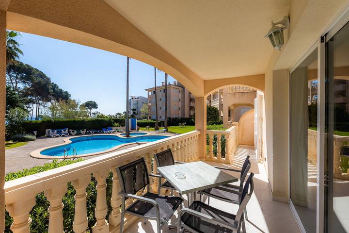 Ferienwohnung für 5 Personen, mit Balkon und Garten sowie Kinderpool in Canyamel