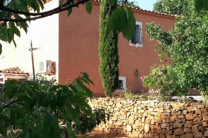 Grande villa 13 personnes dans le Var – Piscine chauffée, familles & groupes. in Flassans-sur-Issole, Côte méditerranéenne (France)