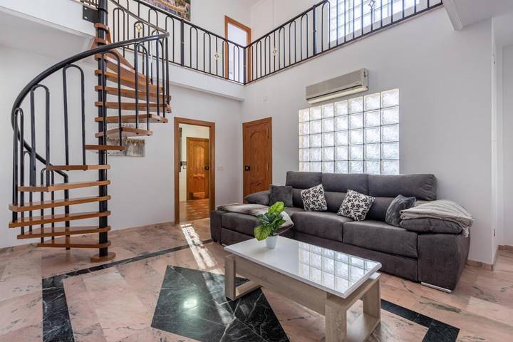 Chalet para 10 personas, con piscina además de jardín y jacuzzi en Alhama - 3