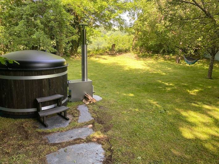 Location de vacances pour 7 personnes, avec terrasse ainsi que jardin et jacuzzi à Vernines - 3