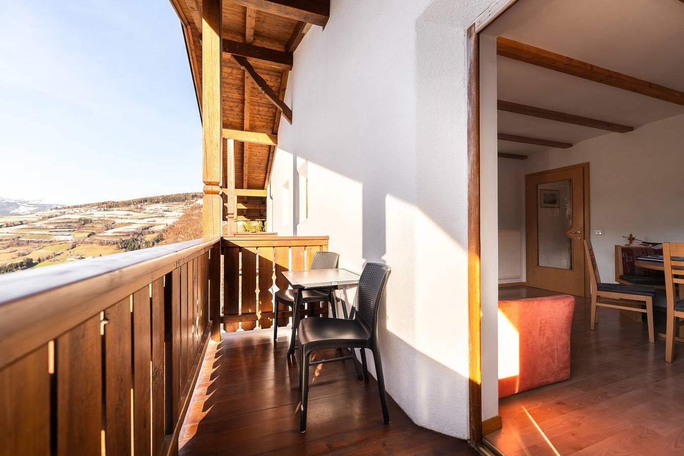 Ganze Wohnung, Grafaierhof Apartment 'Engel' mit Bergblick in Kastelruth, Dolomiti Superski