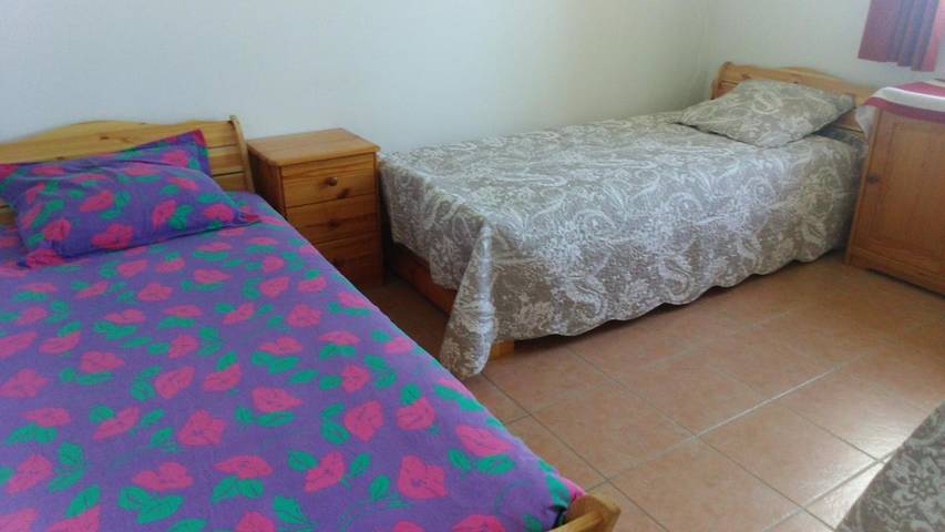 Chambre d’hôte pour 3 personnes, avec vue et jardin à Régusse - 2