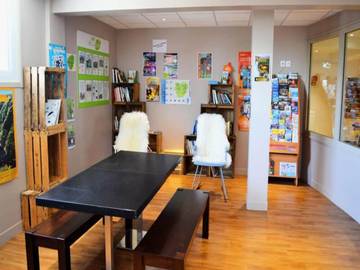 Appartement De Vacances pour 6 Personnes dans Lac des Hermines, Besse-et-Saint-Anastaise, Photo 4