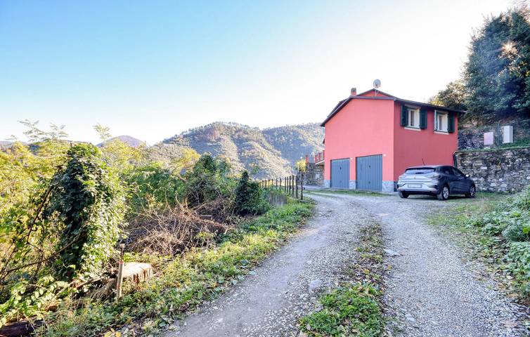 Accogliente appartamento con giardino, terrazza e parcheggio in Sambuceto (Ne), Ne