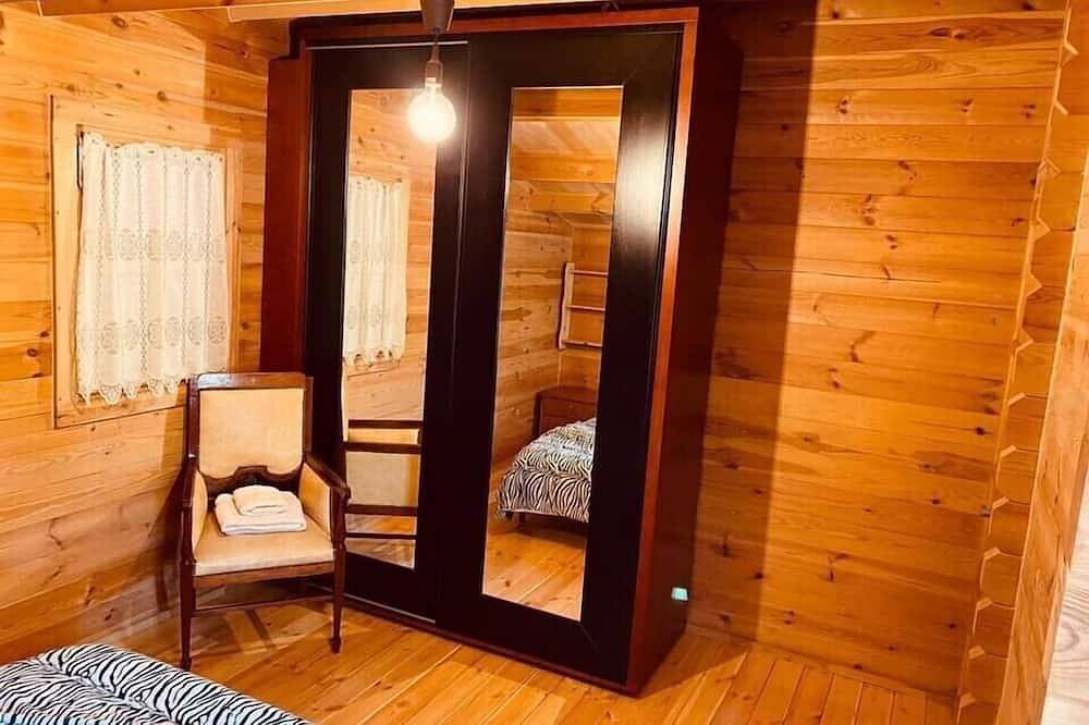 Villelay-Haus 5 mit zwei Schlafzimmern, Küchenzeile und Bad sowie Klimaanlage in Canidelo, Porto Distrikt