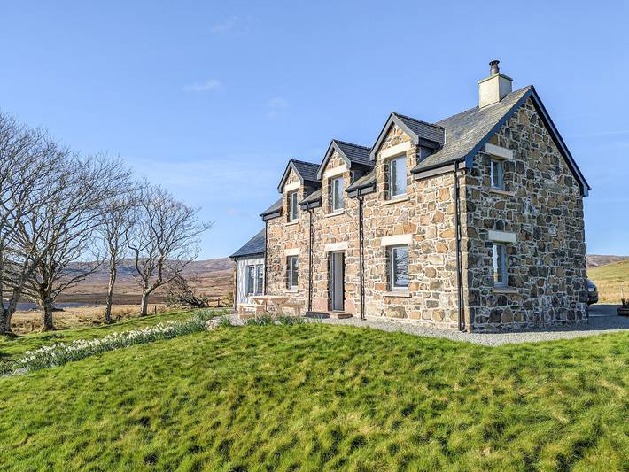 Holiday rental for 6 people, with garden on the Isle of Skye