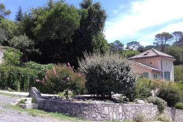 Gîte pour 8 personnes, avec jardin à Anduze