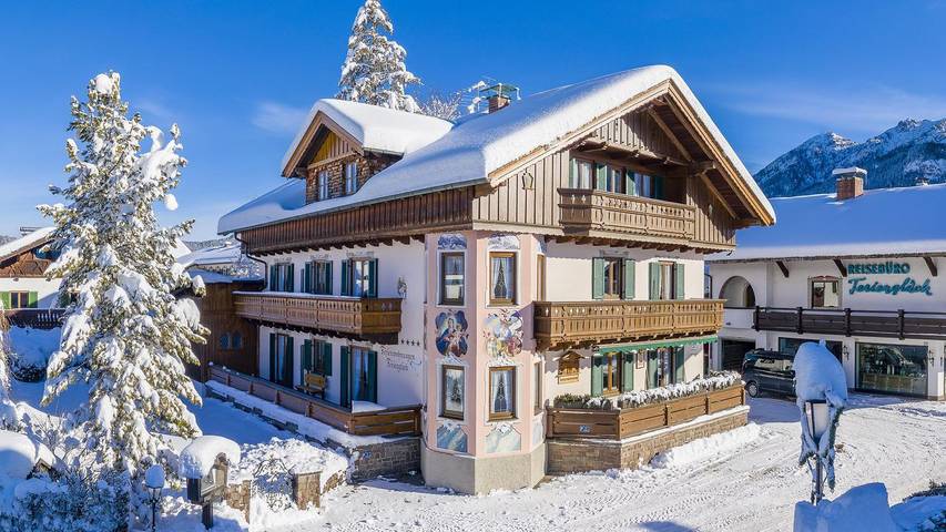 Ferienwohnung für 2 Personen, mit Terrasse und Sauna sowie Pool in Krün - 4