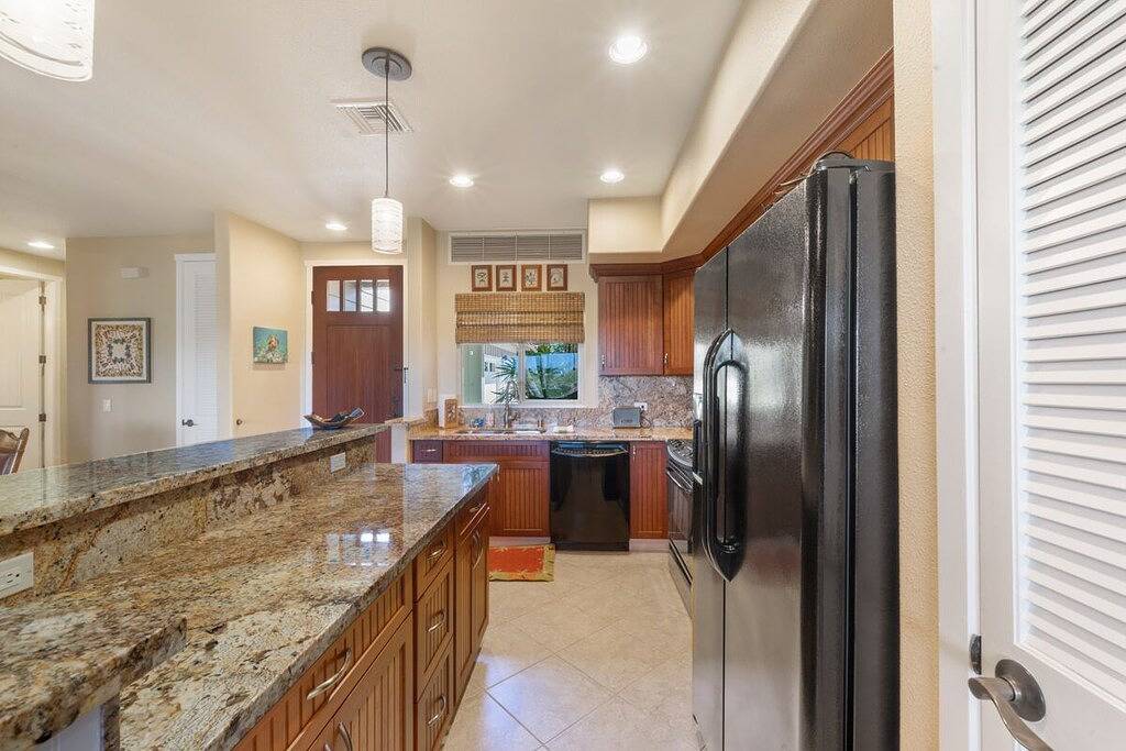 Mauna Lani Palm Villas D2 Corner Unit with Views of Historic Lava Fields in Mauna Lani Resort, Puako